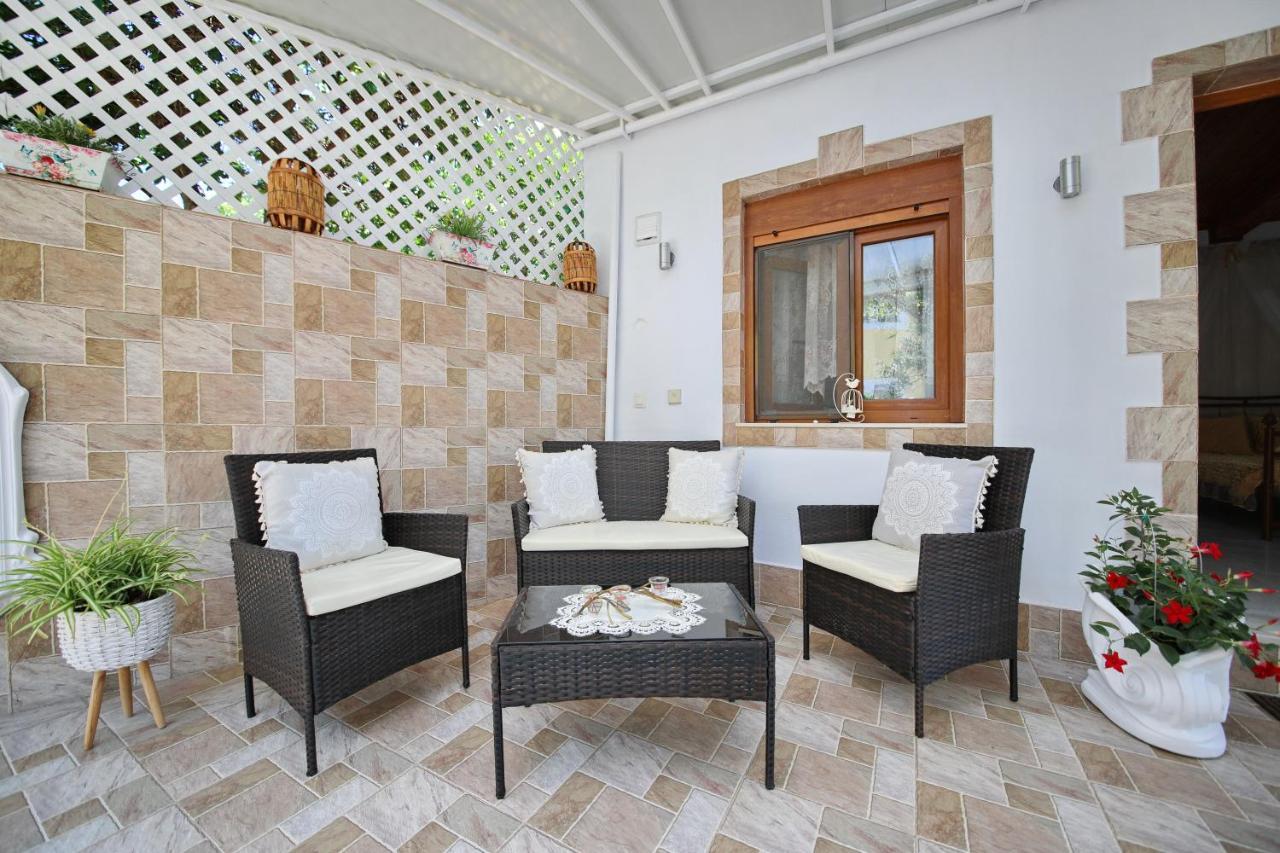 Vasia'S Small Villa Città di Skopelos Esterno foto