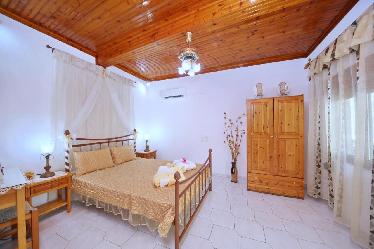 Vasia'S Small Villa Città di Skopelos Esterno foto