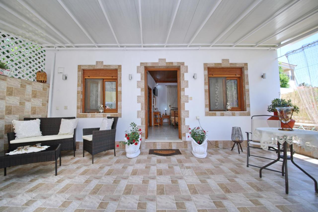 Vasia'S Small Villa Città di Skopelos Esterno foto