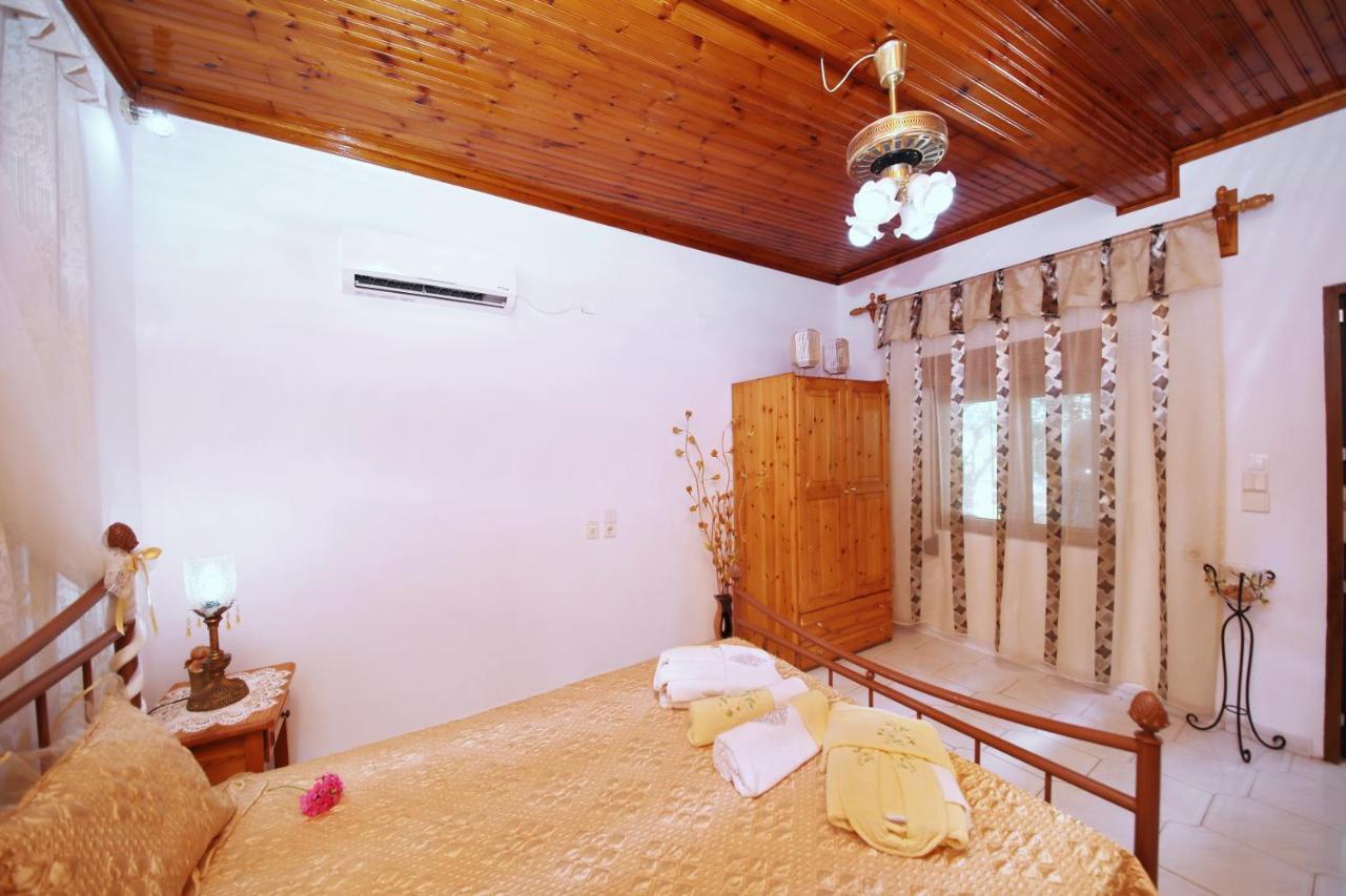 Vasia'S Small Villa Città di Skopelos Esterno foto