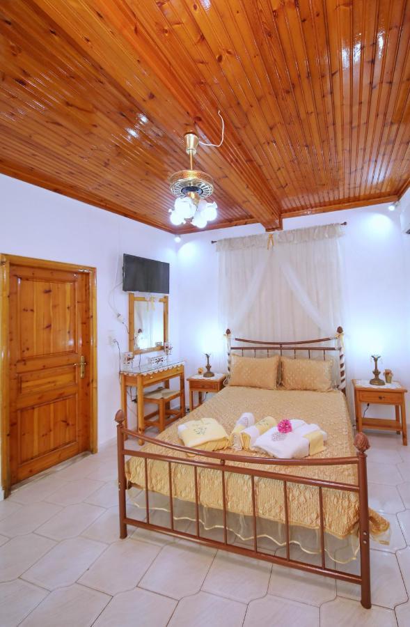 Vasia'S Small Villa Città di Skopelos Esterno foto